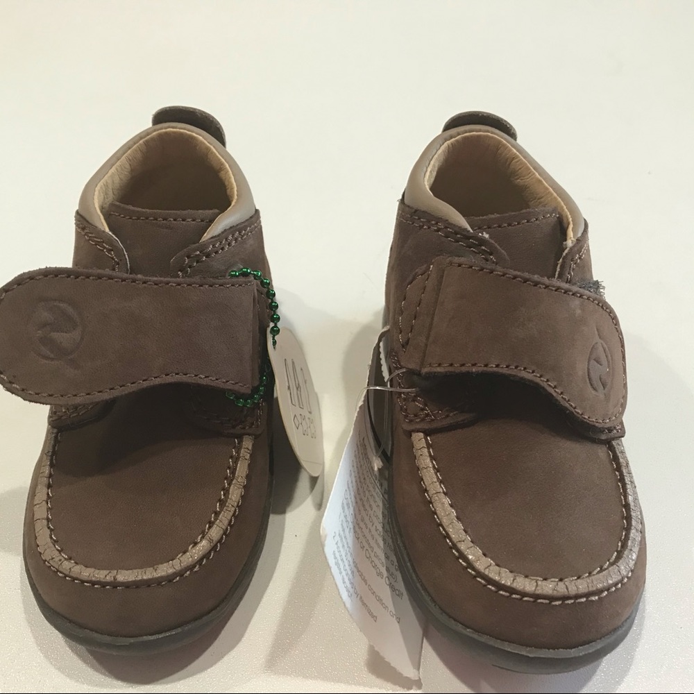 🍏🍏🍏 NWT Child’s All Leather Booties by NATURINO, 3.5